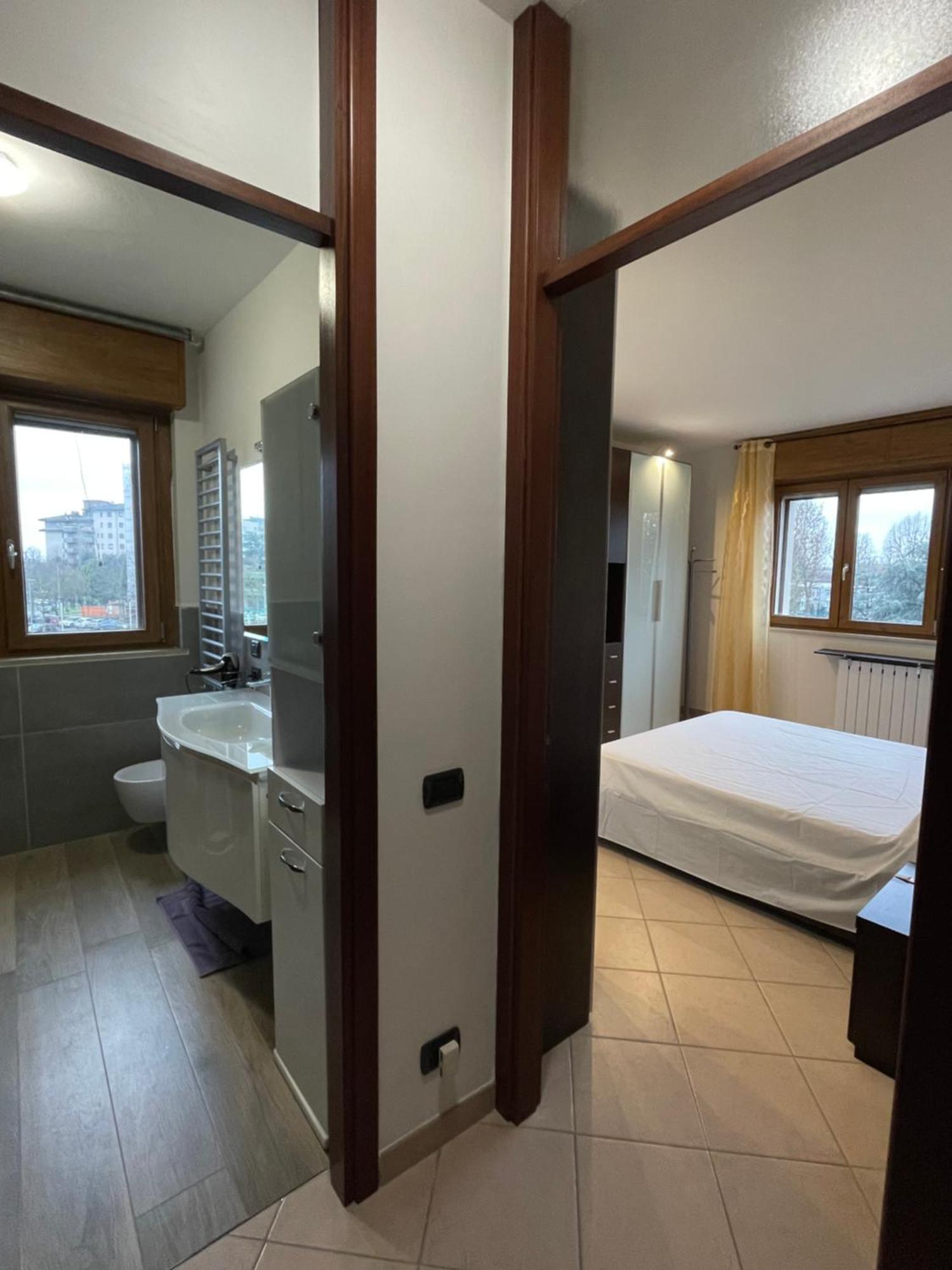 Pm 2 Via De Gasperi Guest House Rozzano Exteriör bild